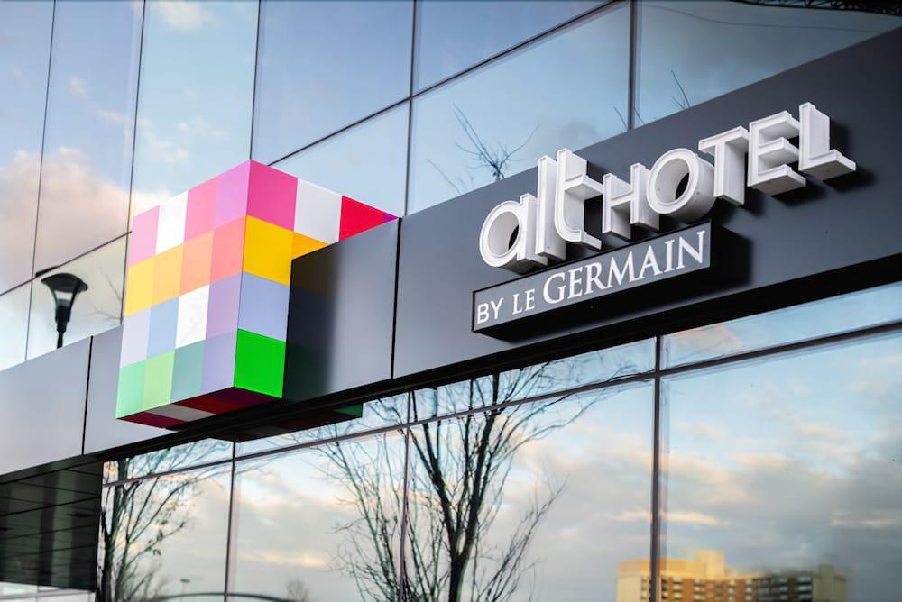 Alt Hotel Calgary East Village エクステリア 写真