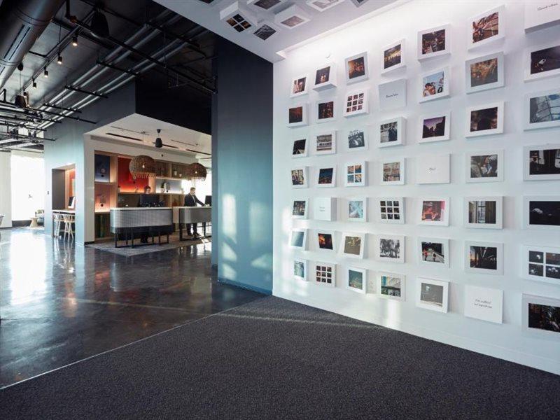 Alt Hotel Calgary East Village エクステリア 写真