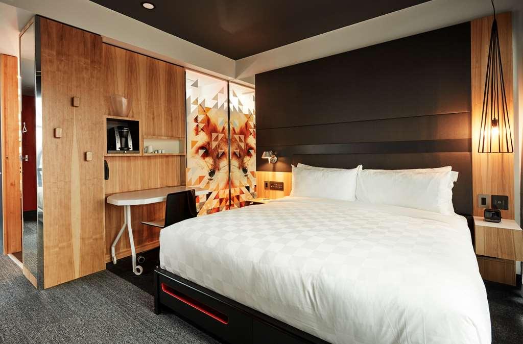 Alt Hotel Calgary East Village 部屋 写真
