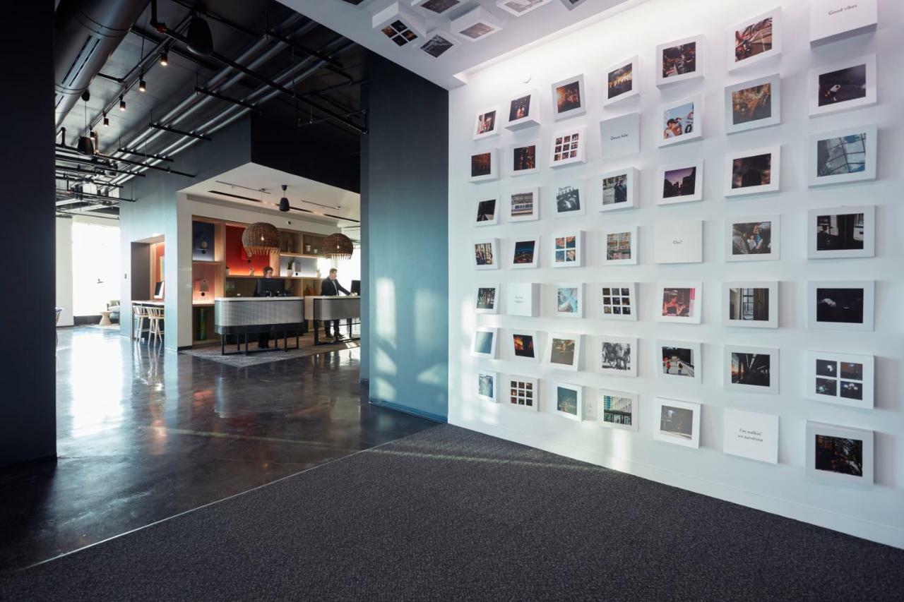 Alt Hotel Calgary East Village エクステリア 写真