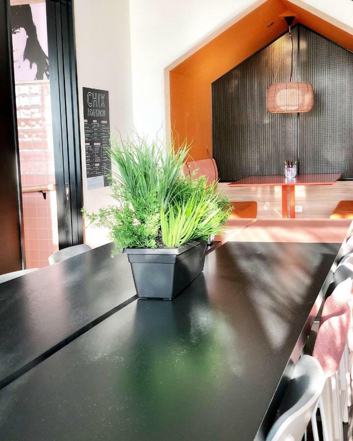 Alt Hotel Calgary East Village エクステリア 写真